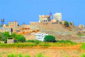 الحصن مقر سلطان يافع في الجزء الساحلي