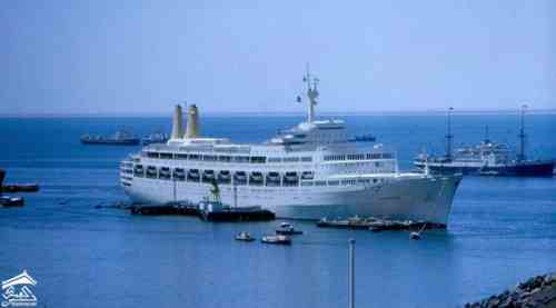 سفينة الركاب السياحية كانبيرا في عدن ستينيات القرن الماضي