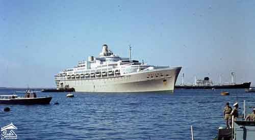 سفينة الركاب اوريانا في ميناء عدن ستينيات القرن الماضي