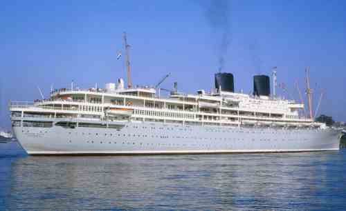 سفينة الركاب ويليم رويس في عدن